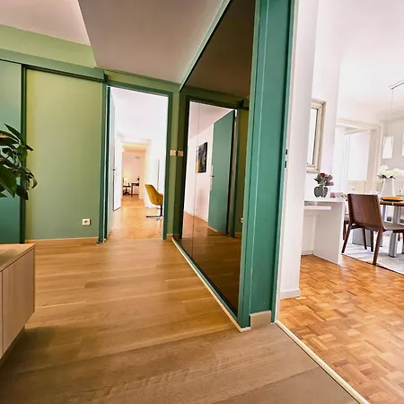 Appartement T4- Centre Ville- Parking Prive Colmar