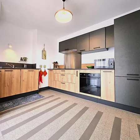 Appartement T4- Centre Ville- Parking Prive