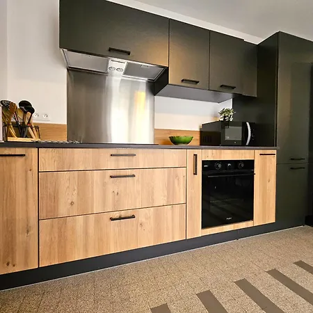 Apartment T4- Centre Ville- Parking Prive