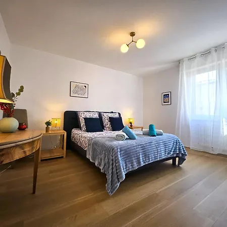 T4- Centre Ville- Parking Prive *