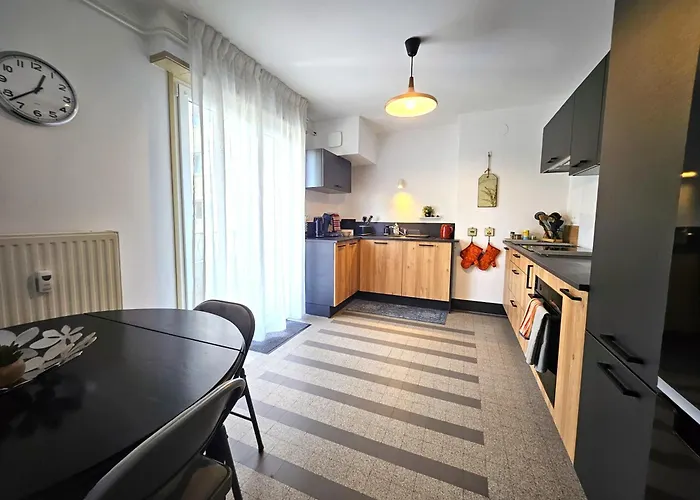 Appartement T4- Centre Ville- Parking Prive