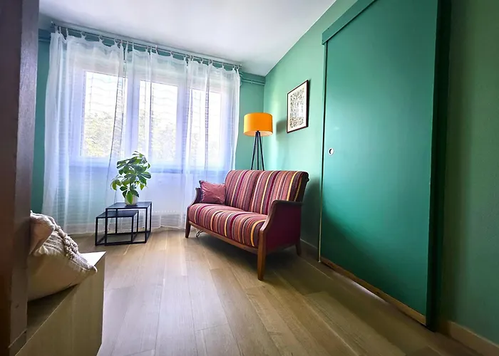 Appartement T4- Centre Ville- Parking Prive *