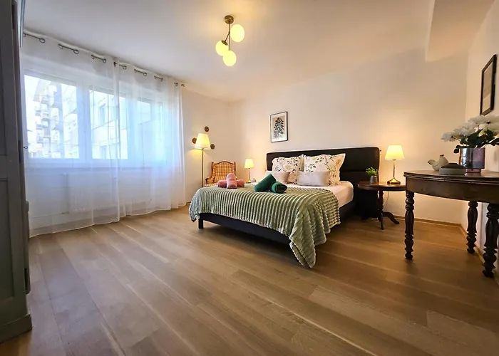 Appartement T4- Centre Ville- Parking Prive